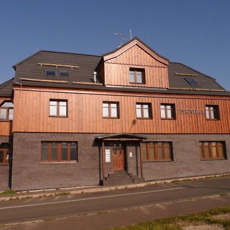 Apartmán Eskadra 02 Horni Mala Upa Exterior foto